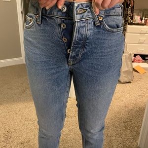 Top Man stretch skinny unisex button down jeans. For the mens fit look for women